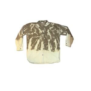 Eesome Women's Bleach Splatter Flannel Top Large